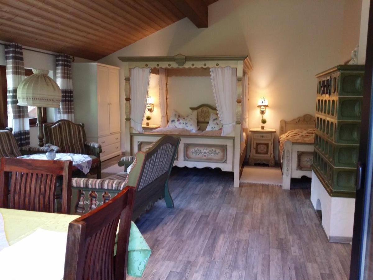 Schwarzwald - Villa Appartments Titisee Экстерьер фото