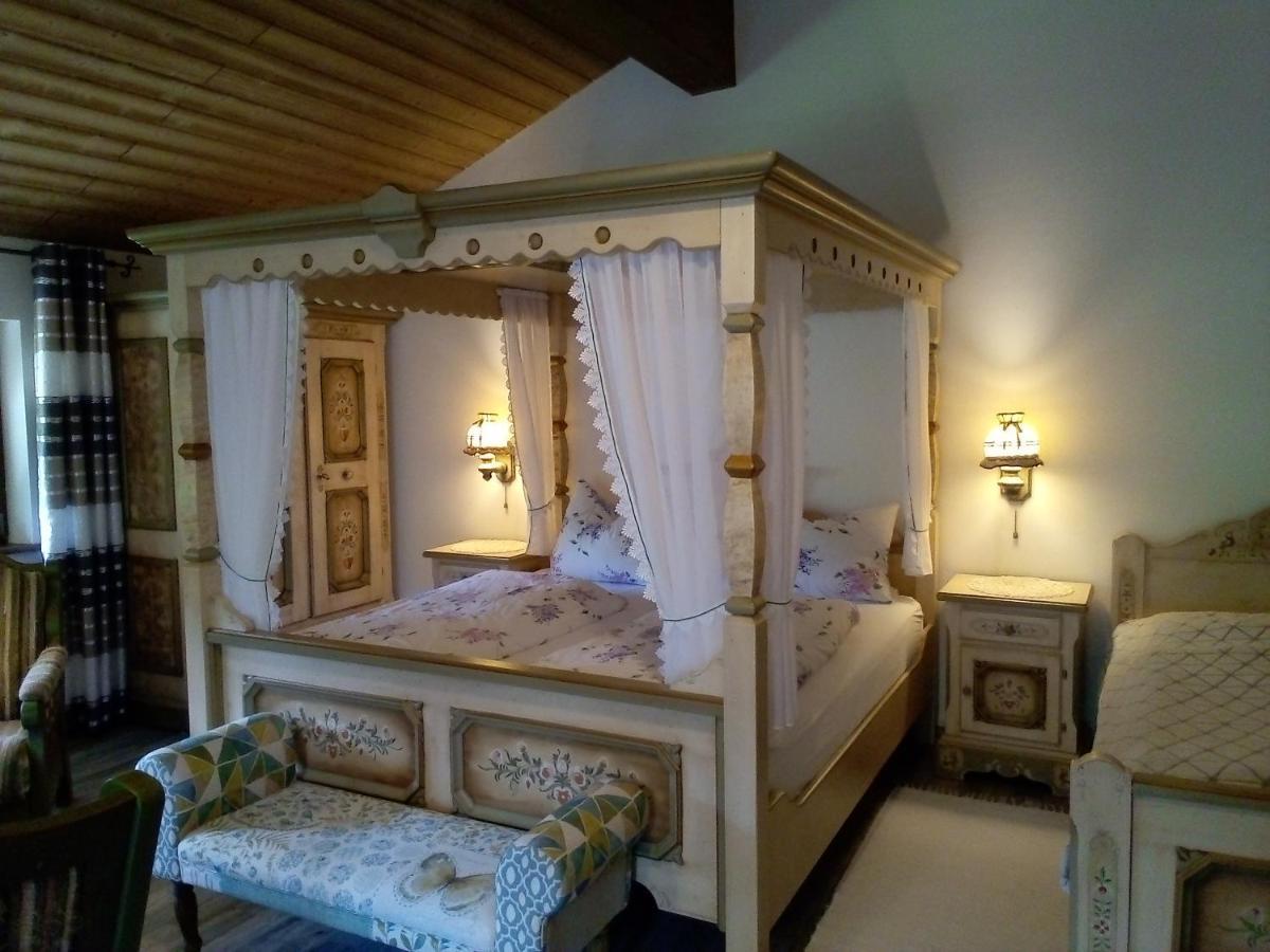 Schwarzwald - Villa Appartments Titisee Экстерьер фото